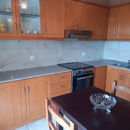Kosta Apartments Саранда Екстер'єр фото
