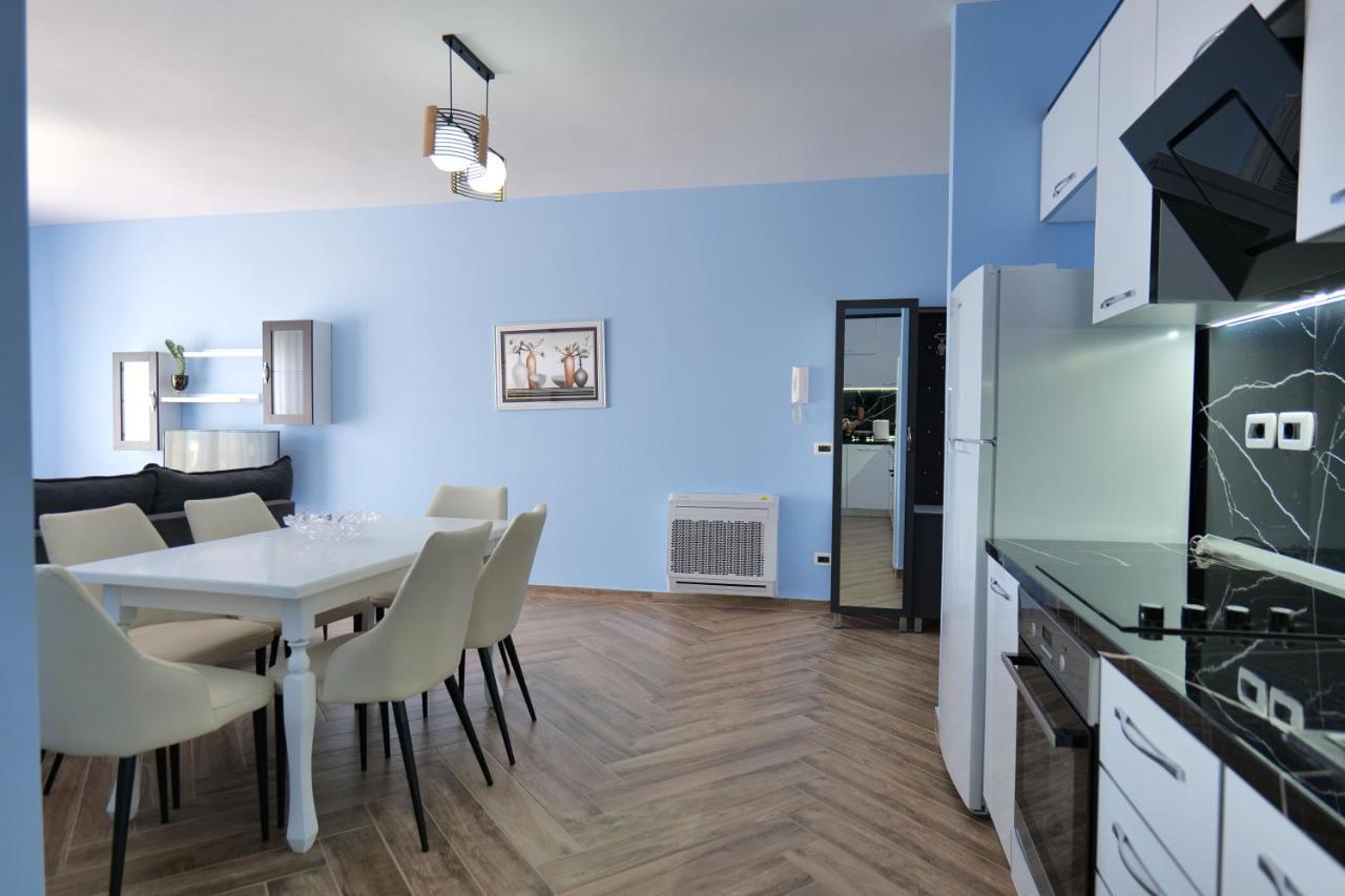Kosta Apartments Саранда Екстер'єр фото