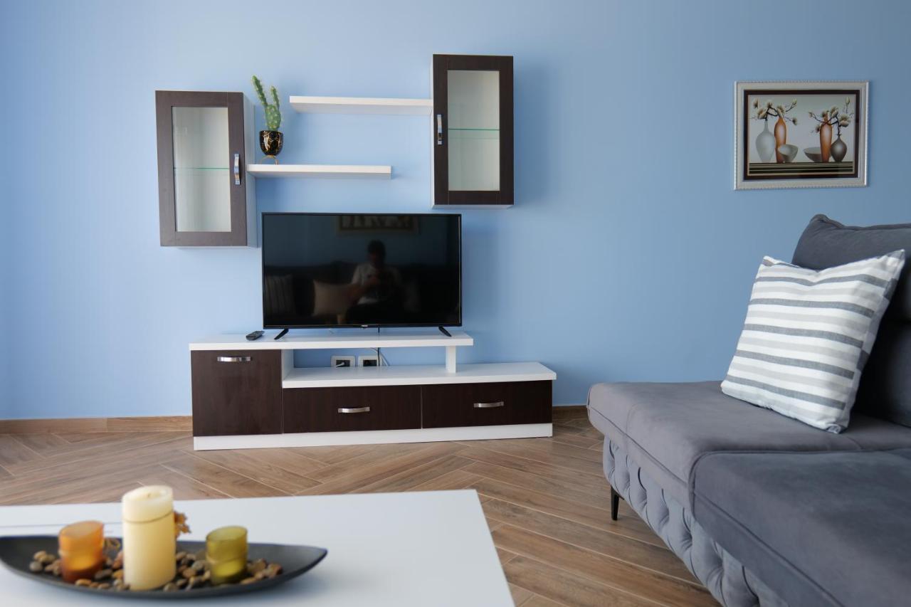 Kosta Apartments Саранда Екстер'єр фото