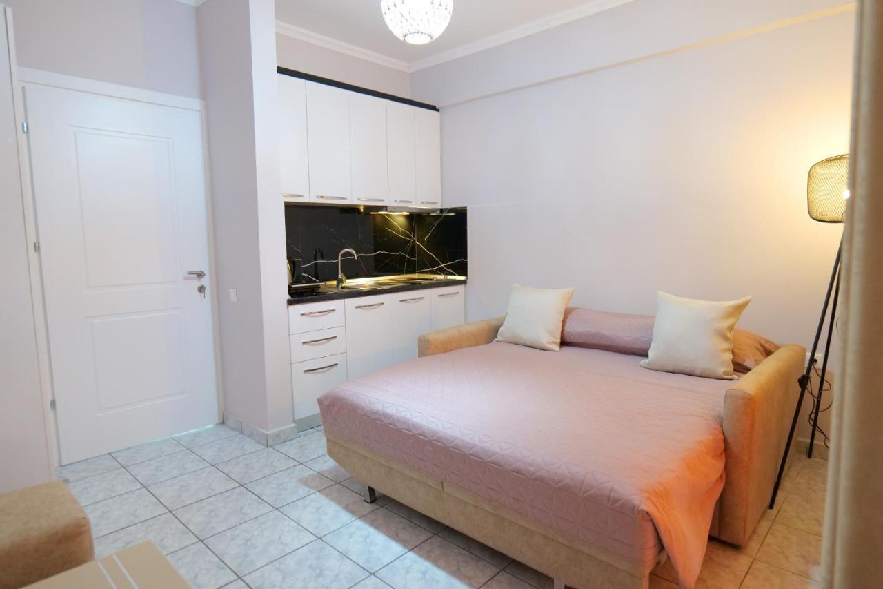 Kosta Apartments Саранда Екстер'єр фото