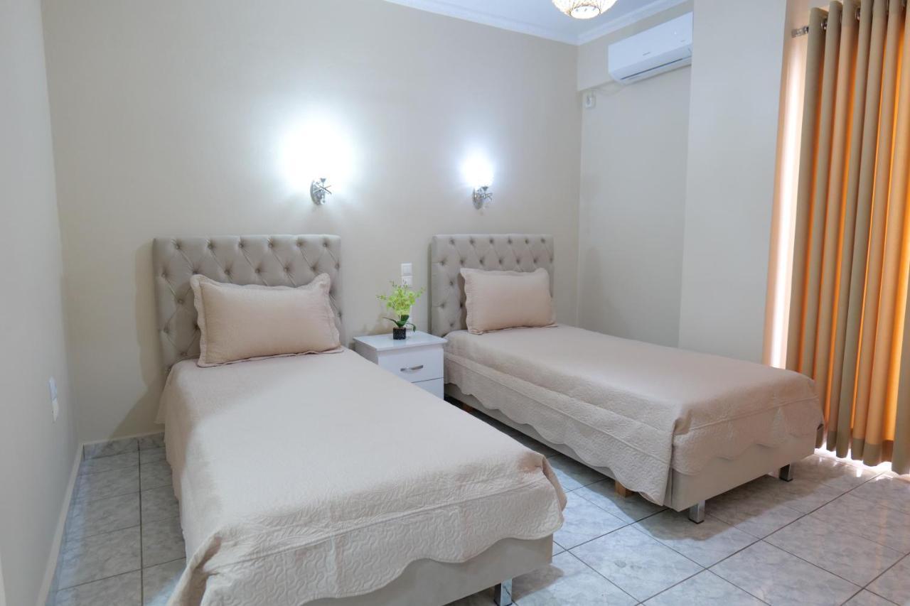 Kosta Apartments Саранда Екстер'єр фото