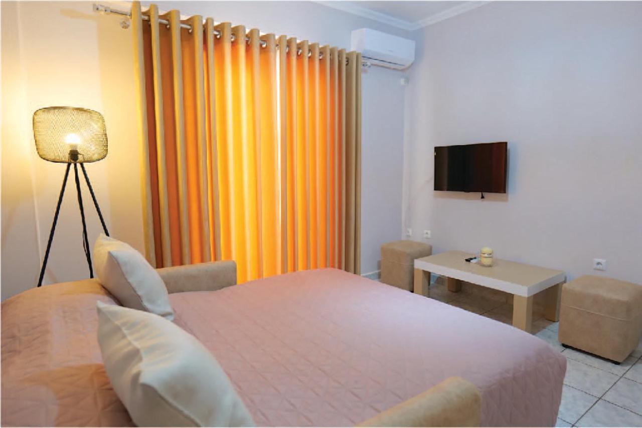 Kosta Apartments Саранда Екстер'єр фото